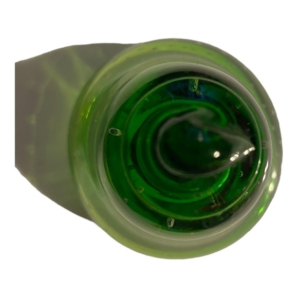 PAPERWEIGHT green pear hand blown bullicante bubbles. - Picture 6 of 6